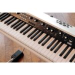Korg-SV2S-پیانوی-نهایی-برای-اجرا-با-اسپیکر-های-داخلی